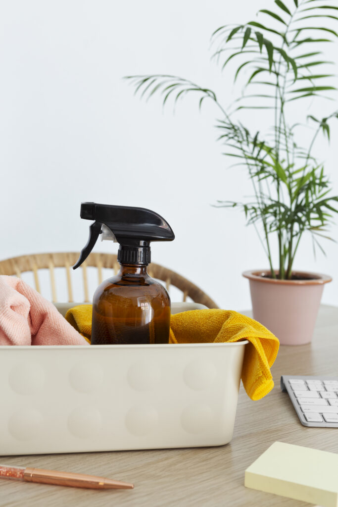 bureau de maison, nettoyage